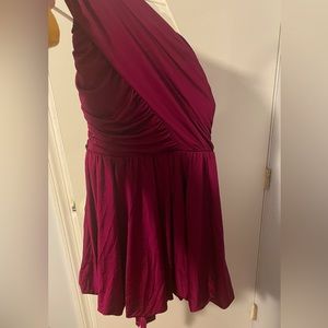 Juniors one shoulder maroon dress